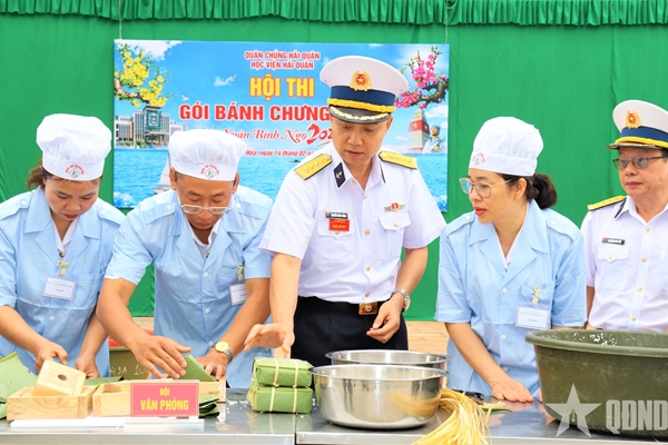 Rộn ràng sắc Xuân ở Học viện Hải quân